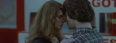 Ashley-Greene_dot_nl-SkatelandTrailer00042.jpg