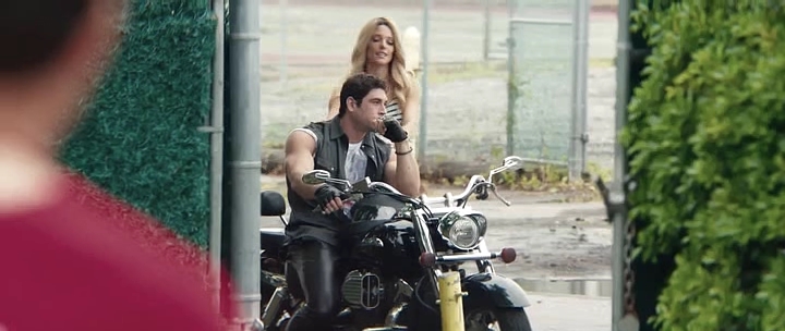 Ashley-Greene-dot-nl_StatenIslandSummer1435.jpg