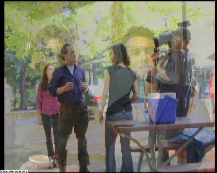 Ashley-Greene-dot-nl_SummersBlood-BehindTheScenes00050.jpg Ashley-Greene-dot-nl_SummersBlood-BehindTheScenes00050.jpg