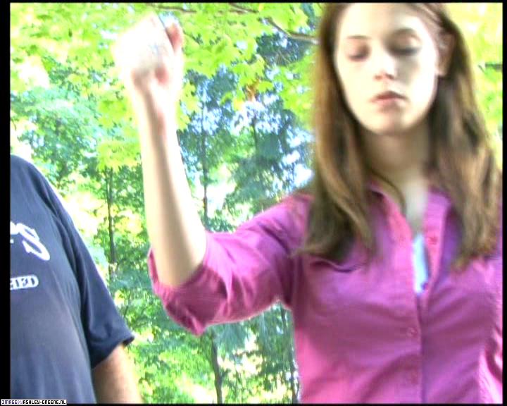 Ashley-Greene-dot-nl_SummersBlood-BehindTheScenes00124.jpg Ashley-Greene-dot-nl_SummersBlood-BehindTheScenes00124.jpg