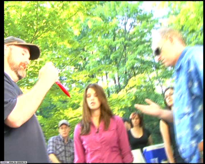 Ashley-Greene-dot-nl_SummersBlood-BehindTheScenes00133.jpg Ashley-Greene-dot-nl_SummersBlood-BehindTheScenes00133.jpg