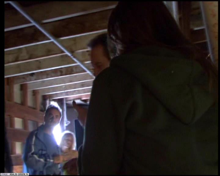 Ashley-Greene-dot-nl_SummersBlood-BehindTheScenes00217.jpg Ashley-Greene-dot-nl_SummersBlood-BehindTheScenes00217.jpg