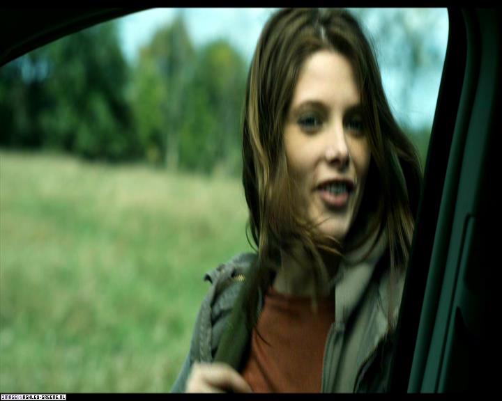 Ashley-Greene-dot-nl_SummersBlood-MovieCaptures000023.jpg