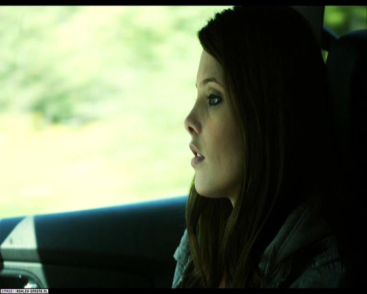 Ashley-Greene-dot-nl_SummersBlood-MovieCaptures000063.jpg