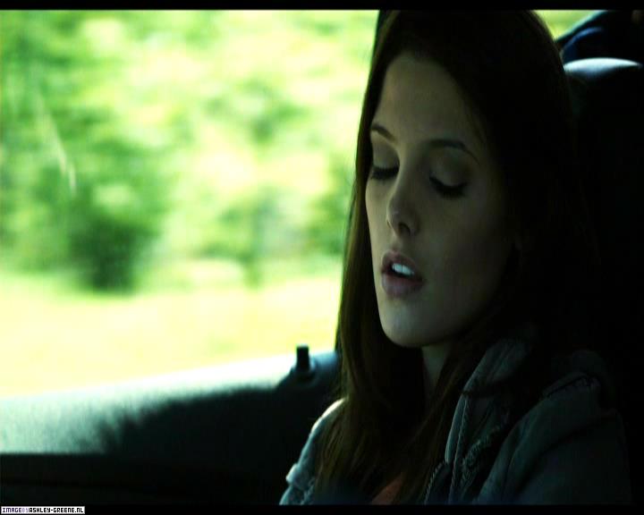Ashley-Greene-dot-nl_SummersBlood-MovieCaptures000072.jpg