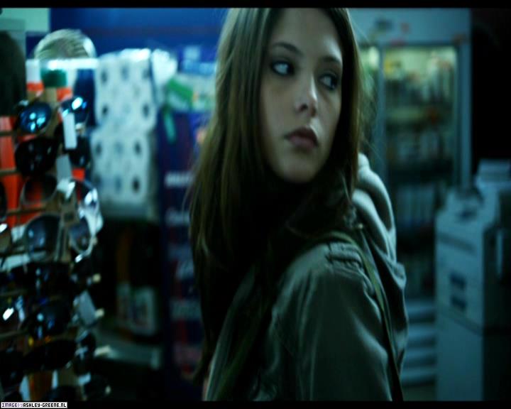 Ashley-Greene-dot-nl_SummersBlood-MovieCaptures000120.jpg