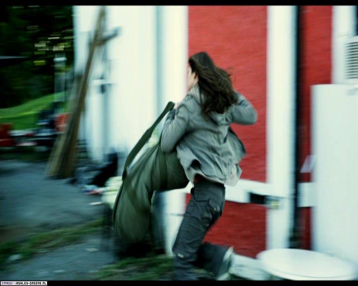 Ashley-Greene-dot-nl_SummersBlood-MovieCaptures000150.jpg