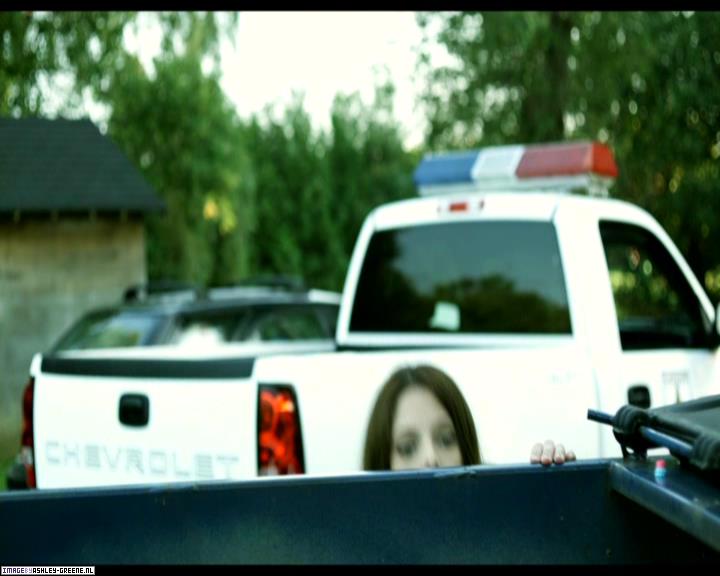 Ashley-Greene-dot-nl_SummersBlood-MovieCaptures000155.jpg