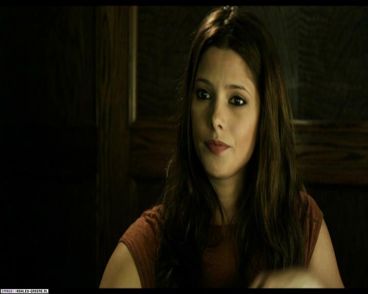 Ashley-Greene-dot-nl_SummersBlood-MovieCaptures000226.jpg Ashley-Greene-dot-nl_SummersBlood-MovieCaptures000226.jpg