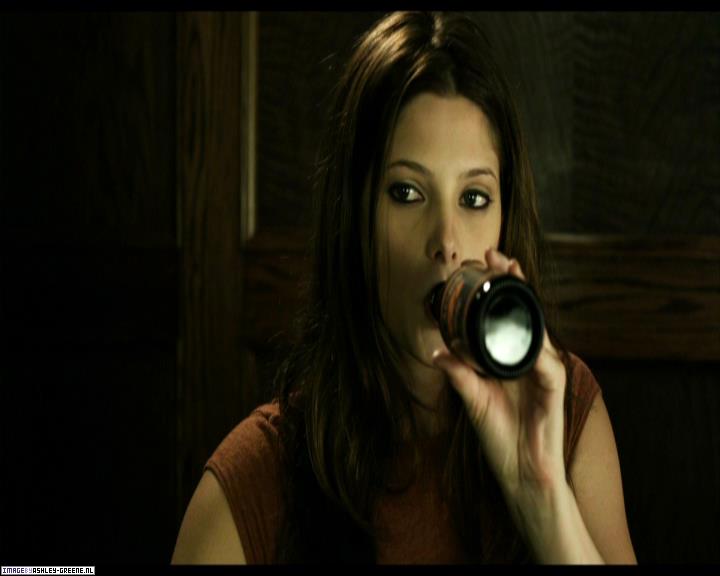 Ashley-Greene-dot-nl_SummersBlood-MovieCaptures000251.jpg