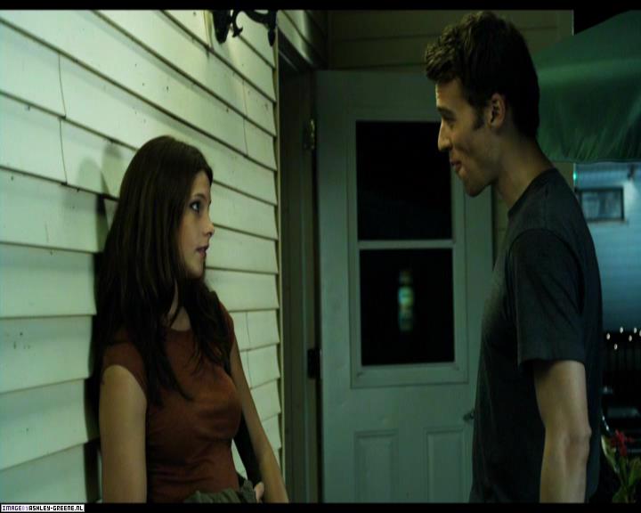 Ashley-Greene-dot-nl_SummersBlood-MovieCaptures000293.jpg