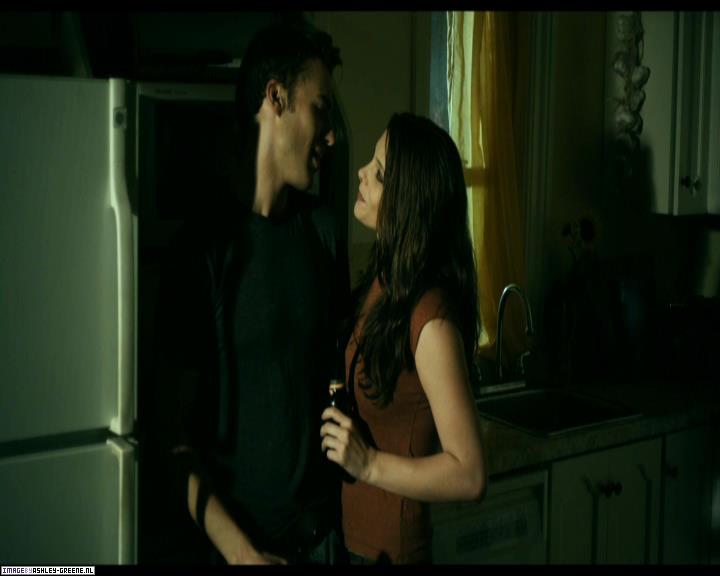 Ashley-Greene-dot-nl_SummersBlood-MovieCaptures000362.jpg Ashley-Greene-dot-nl_SummersBlood-MovieCaptures000362.jpg