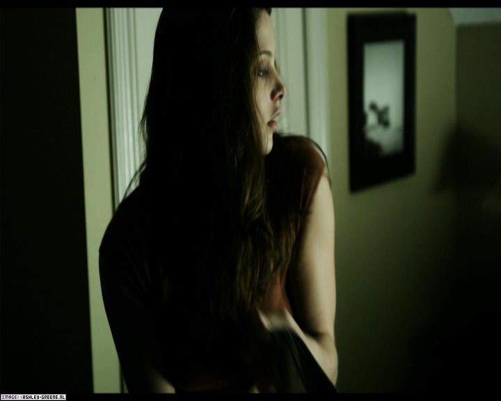 Ashley-Greene-dot-nl_SummersBlood-MovieCaptures000395.jpg