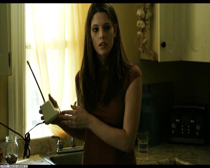Ashley-Greene-dot-nl_SummersBlood-MovieCaptures000435.jpg