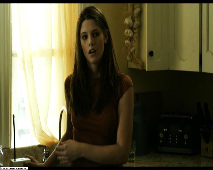 Ashley-Greene-dot-nl_SummersBlood-MovieCaptures000439.jpg