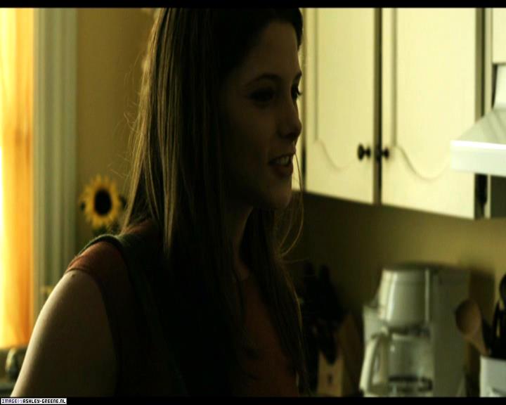 Ashley-Greene-dot-nl_SummersBlood-MovieCaptures000460.jpg