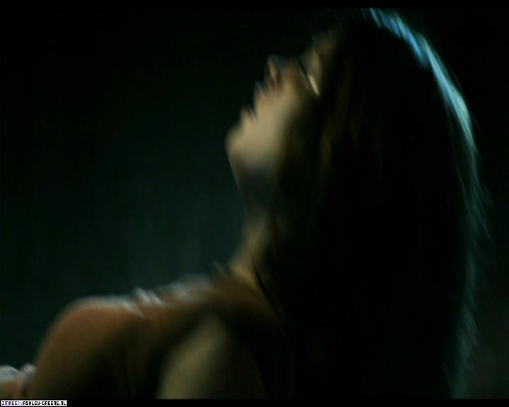 Ashley-Greene-dot-nl_SummersBlood-MovieCaptures000728.jpg