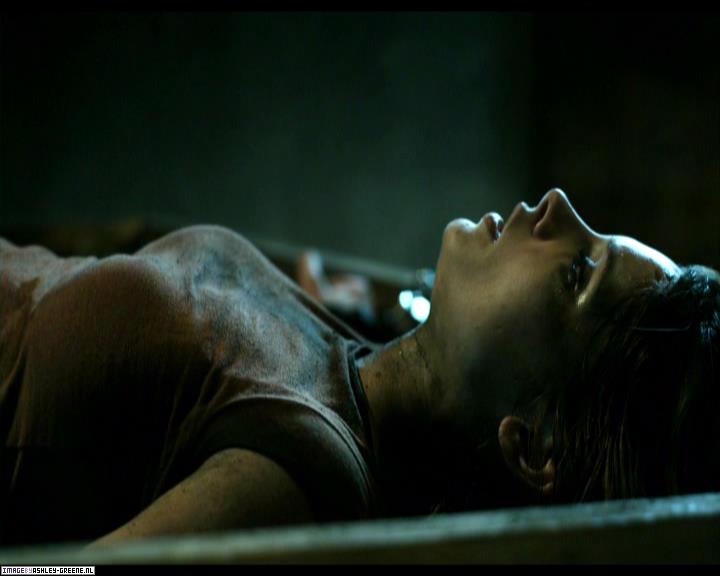 Ashley-Greene-dot-nl_SummersBlood-MovieCaptures000730.jpg