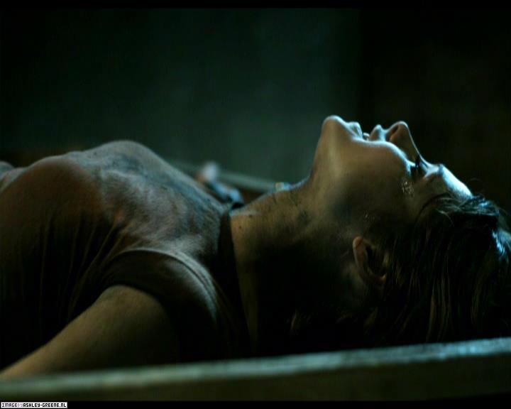 Ashley-Greene-dot-nl_SummersBlood-MovieCaptures000732.jpg Ashley-Greene-dot-nl_SummersBlood-MovieCaptures000732.jpg