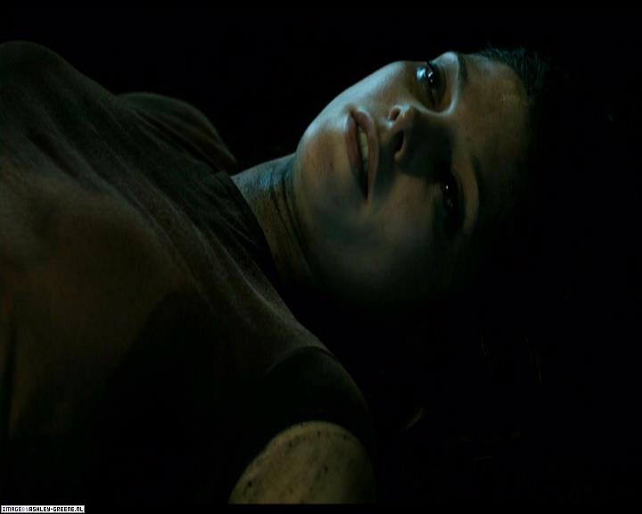 Ashley-Greene-dot-nl_SummersBlood-MovieCaptures000782.jpg Ashley-Greene-dot-nl_SummersBlood-MovieCaptures000782.jpg