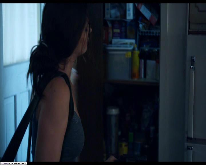 Ashley-Greene-dot-nl_SummersBlood-MovieCaptures000855.jpg