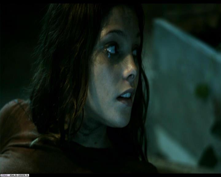 Ashley-Greene-dot-nl_SummersBlood-MovieCaptures000894.jpg