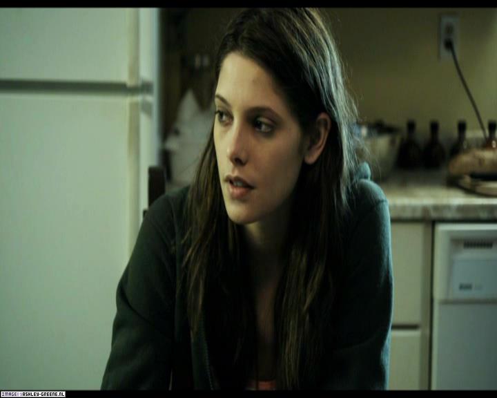 Ashley-Greene-dot-nl_SummersBlood-MovieCaptures001195.jpg