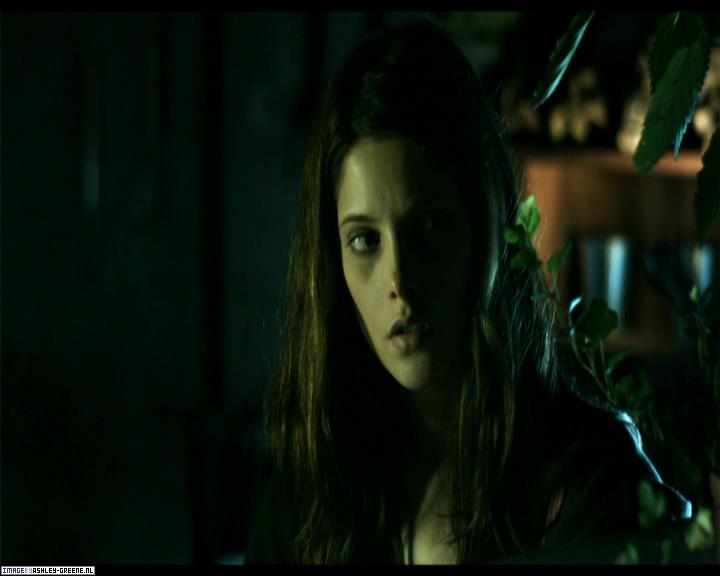 Ashley-Greene-dot-nl_SummersBlood-MovieCaptures001348.jpg