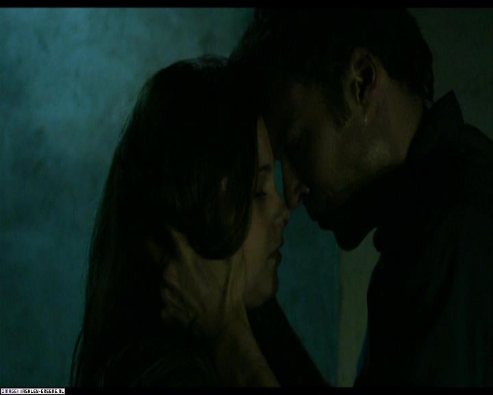 Ashley-Greene-dot-nl_SummersBlood-MovieCaptures001390.jpg Ashley-Greene-dot-nl_SummersBlood-MovieCaptures001390.jpg