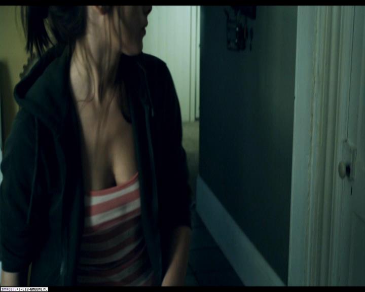 Ashley-Greene-dot-nl_SummersBlood-MovieCaptures001427.jpg