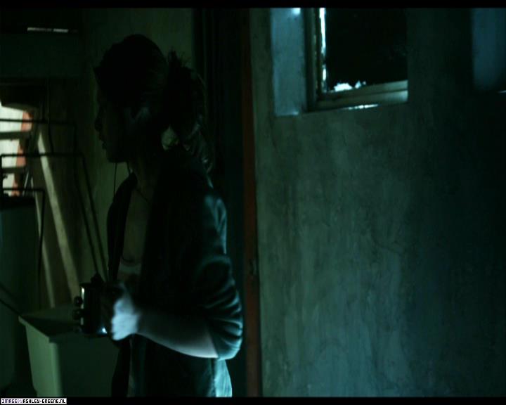 Ashley-Greene-dot-nl_SummersBlood-MovieCaptures001453.jpg