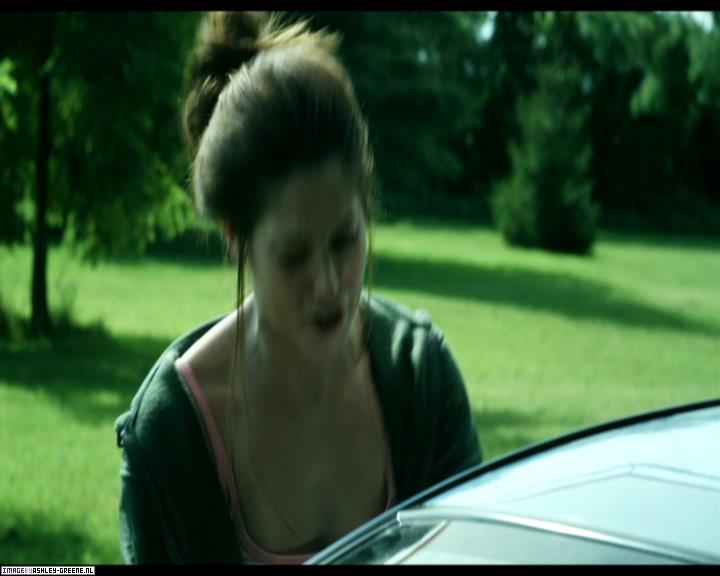 Ashley-Greene-dot-nl_SummersBlood-MovieCaptures001541.jpg