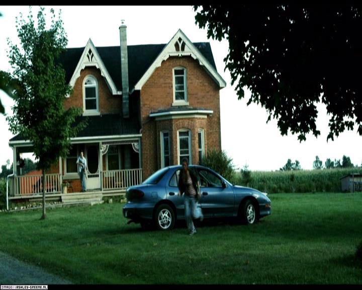 Ashley-Greene-dot-nl_SummersBlood-MovieCaptures001566.jpg