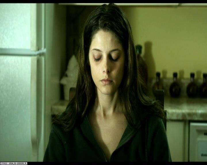 Ashley-Greene-dot-nl_SummersBlood-MovieCaptures001727.jpg