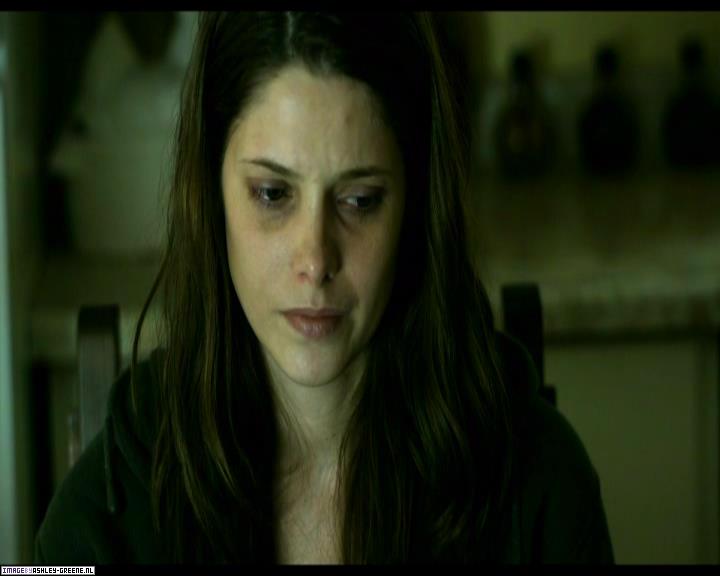 Ashley-Greene-dot-nl_SummersBlood-MovieCaptures001772.jpg