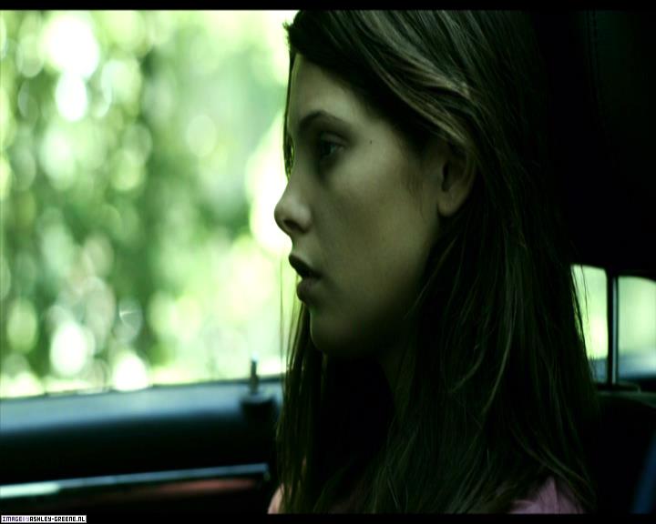 Ashley-Greene-dot-nl_SummersBlood-MovieCaptures001810.jpg
