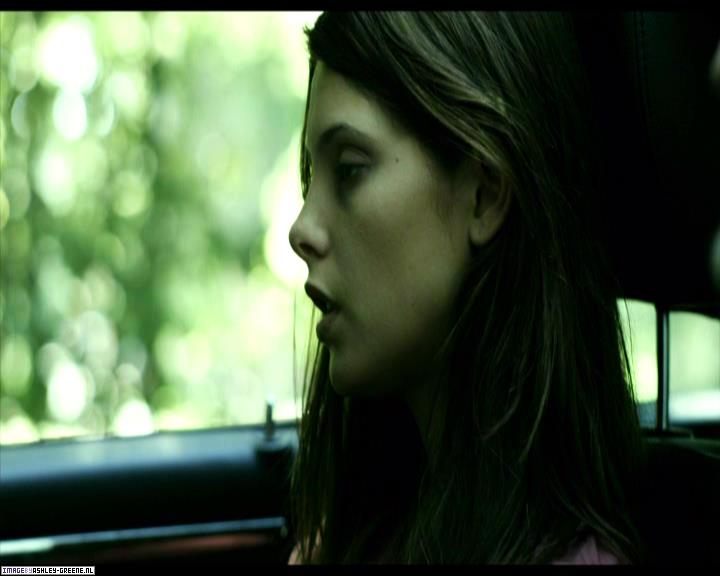 Ashley-Greene-dot-nl_SummersBlood-MovieCaptures001823.jpg