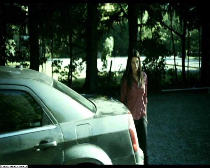 Ashley-Greene-dot-nl_SummersBlood-MovieCaptures001847.jpg