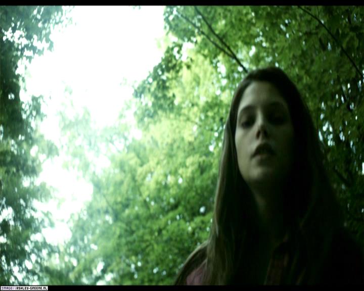 Ashley-Greene-dot-nl_SummersBlood-MovieCaptures001864.jpg