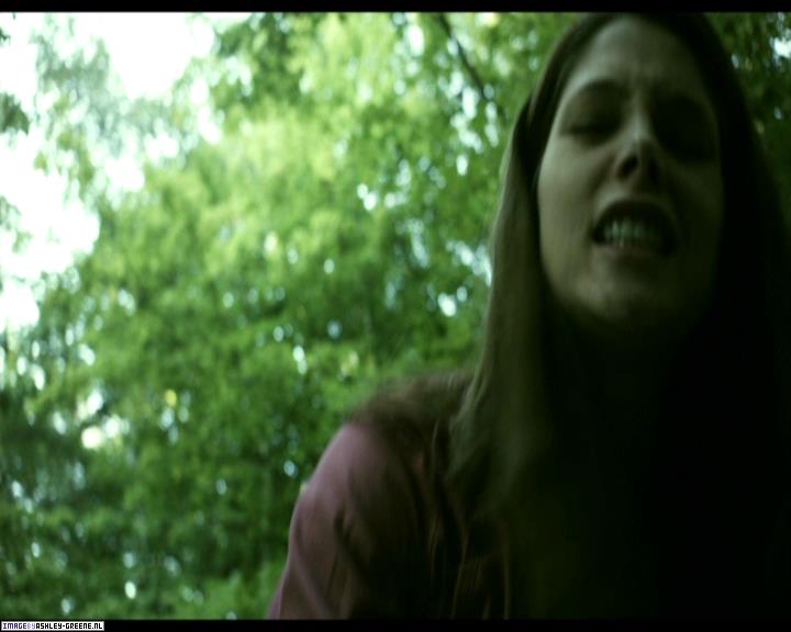 Ashley-Greene-dot-nl_SummersBlood-MovieCaptures001875.jpg Ashley-Greene-dot-nl_SummersBlood-MovieCaptures001875.jpg