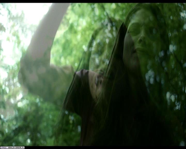 Ashley-Greene-dot-nl_SummersBlood-MovieCaptures001876.jpg