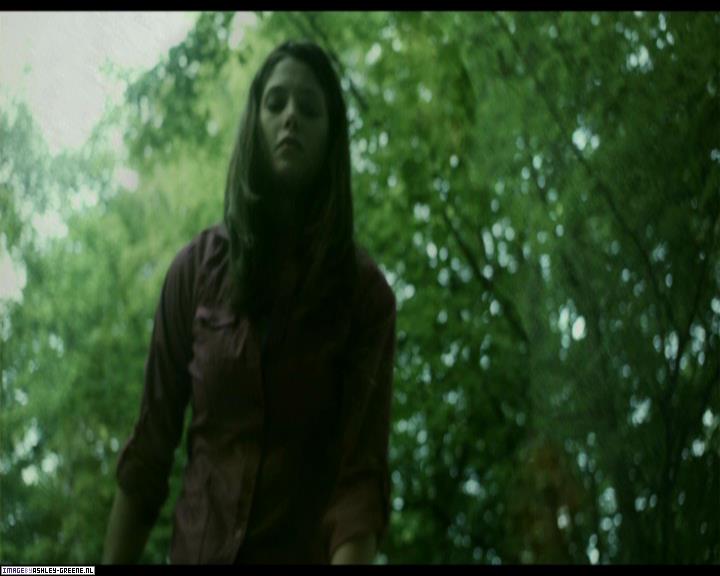 Ashley-Greene-dot-nl_SummersBlood-MovieCaptures001882.jpg Ashley-Greene-dot-nl_SummersBlood-MovieCaptures001882.jpg