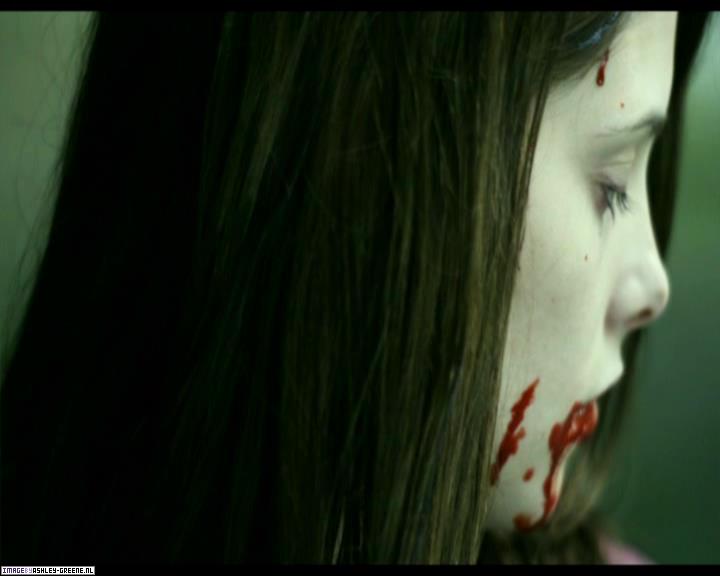 Ashley-Greene-dot-nl_SummersBlood-MovieCaptures001904.jpg