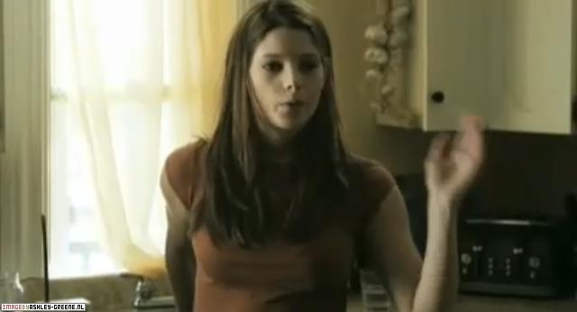 Ashley-Greene-dot-nl_SummersBlood-Trailer013.jpg
