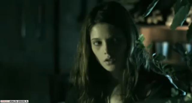 Ashley-Greene-dot-nl_SummersBlood-Trailer041.jpg