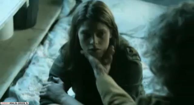Ashley-Greene-dot-nl_SummersBlood-Trailer055.jpg