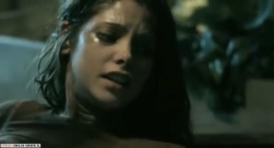 Ashley-Greene-dot-nl_SummersBlood-Trailer016.jpg