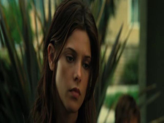 Ashley-Greene-dot-nl-TheApparition1182.jpg