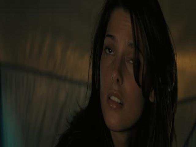 Ashley-Greene-dot-nl-TheApparition1817.jpg