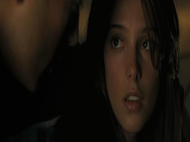 Ashley-Greene-dot-nl-TheApparition1825.jpg